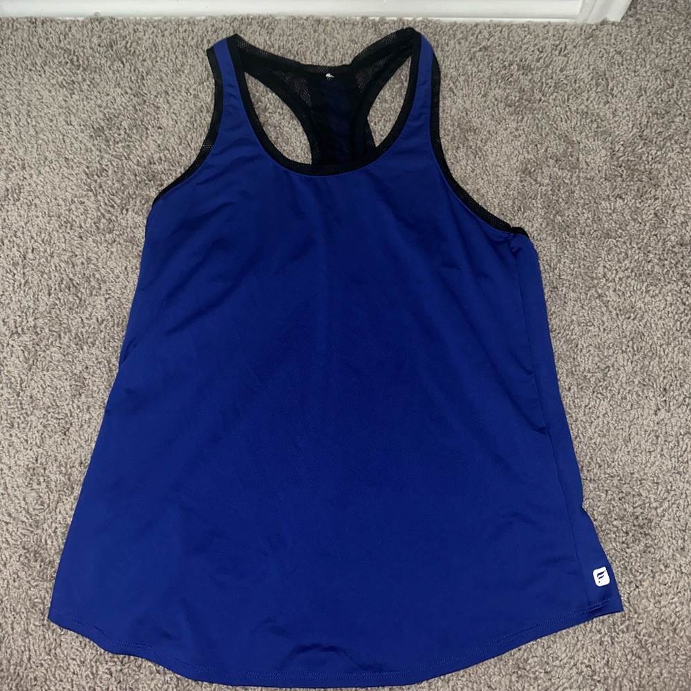 Fabletics top